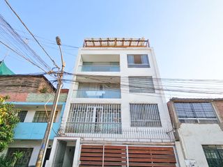 Foto 1 de Venta De Departamento En Urb Huaquillay Comas