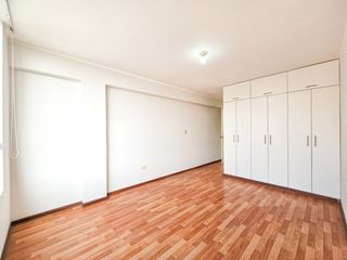 Foto 6 de Venta De Departamento En Urb Huaquillay Comas