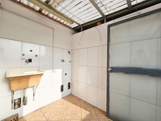 Foto 8 de Venta De Departamento En Urb Huaquillay Comas