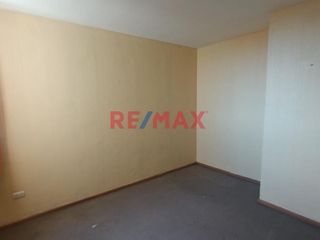 Foto 2 de Venta De Departamento En Condominio- San Martin De Porres
