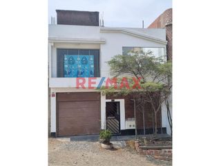 Foto 2 de 1136734 Venta! Hermosa Casa Ideal Para Familia En La Urb. La Roncadora Santa Clara, Ate