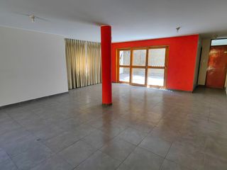Foto 7 de Edificio de 3 Pisos en Alquiler en Zona Estratégica de Ica