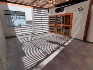 Foto 5 de Edificio de 3 Pisos en Alquiler en Zona Estratégica de Ica