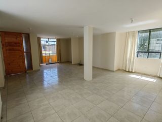 Foto 33 de Edificio de 3 Pisos en Alquiler en Zona Estratégica de Ica