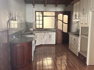 Foto 4 de Venta de casa en Atuntaqui, Imbabura