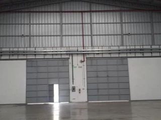 Foto 16 de ALQUILER BODEGA VÍA A DAULE, GUAYAQUIL: 3930m² (2 Naves), Andenes, Resistencia 10 Ton/m² + Seguridad
