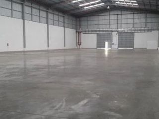 Foto 9 de ALQUILER BODEGA VÍA A DAULE, GUAYAQUIL: 3930m² (2 Naves), Andenes, Resistencia 10 Ton/m² + Seguridad