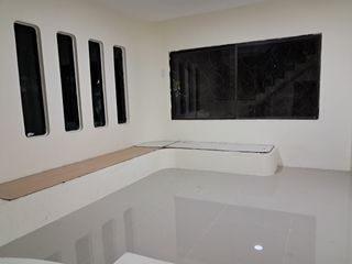 Foto 6 de Se alquila amplia casa en ciudadela Guayasur