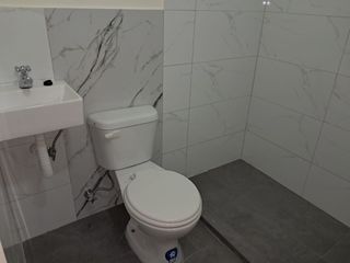 Foto 25 de Se alquila amplia casa en ciudadela Guayasur