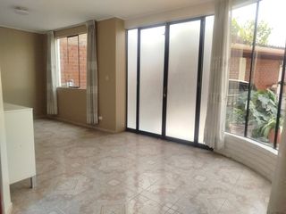 Foto 3 de ALQUILER DE DEPARTAMENTO PRIMER PISO EN URB. SANTA MARIA, CHOSICA