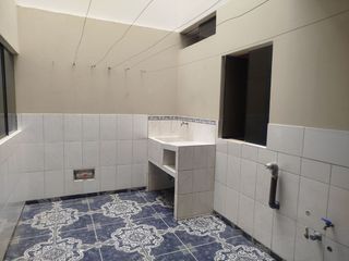 Foto 18 de ALQUILER DE DEPARTAMENTO PRIMER PISO EN URB. SANTA MARIA, CHOSICA