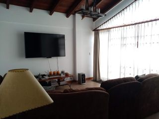 Foto 19 de ELEGANTE Y AMPLIA CASA  UBICADA EN UNO DE LOS MEJORES SECTORES DE CUMBAYA