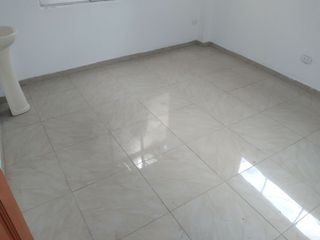 Foto 5 de ALQUILO OFICINA CONSULTORIO HOSPITAL PISO TRES, DENTAL, PSICOLOGOS, ADMINISTRADOR