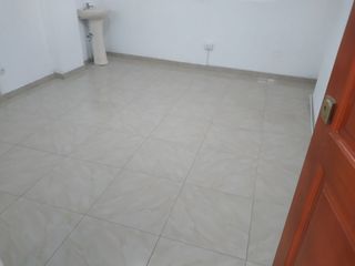 Foto 7 de ALQUILO OFICINA CONTADOR ABOGADO PUBLICISTA IMPORTADOR  OFICINA ADMINISTRATIVA