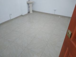 Foto 5 de ALQUILO OFICINA CONTADOR ABOGADO PUBLICISTA IMPORTADOR  OFICINA ADMINISTRATIVA