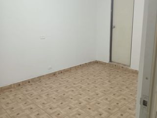 Foto 15 de ALQUILO OFICINA CONSULTORIO 17M2 con BAÑO PPLAZA ARMAS Puente Piedra PISO2 Múdate, crece Ya!