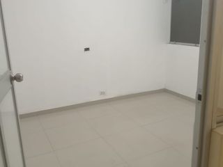 Foto 4 de ALQUILO OFICINA 201 PLAZA DE ARMAS DE Puente Piedra 10m2 PISO2