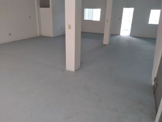 Foto 15 de ALQUILO LOCAL MUY GRANDE 216M2 PISO 3 TRES, EN AV LOS ANGELES ATE EMPRESARIOS GAMARRA