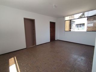 Foto 1 de Vendo Departamento en El Rimac
