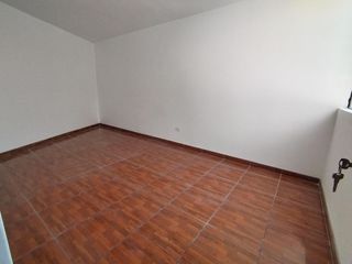 Foto 6 de Vendo Departamento en El Rimac