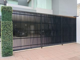 Foto 15 de ¡OPORTUNIDAD ÚNICA EN URDESA! Local Comercial de Lujo con 8 Parqueos (Venta/Alquiler)
