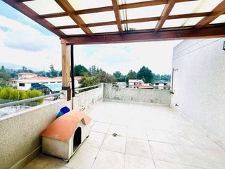 Foto 19 de Casa en venta adosada a un solo lado Cerca al colegio Gutenberg Schule- Conocoto