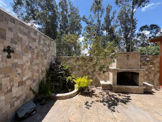 Foto 6 de ARRIENDO / VENDO LINDA CASA EN CONJUNTO CUMBAYA