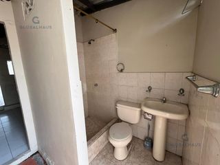 Foto 12 de Venta Casa con suite independiente Samanes 6  Guayaquil
