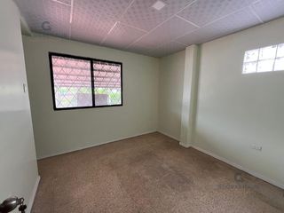 Foto 29 de Venta Casa con suite independiente Samanes 6  Guayaquil