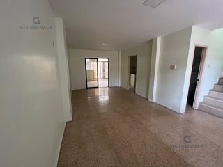Foto 1 de Venta Casa con suite independiente Samanes 6  Guayaquil
