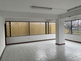 Foto 2 de Oficina de arriendo sector centro norte de quito cerca al mall el jardín