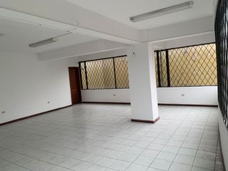 Foto 3 de Oficina de arriendo sector centro norte de quito cerca al mall el jardín