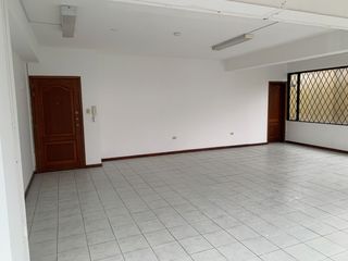 Foto 4 de Oficina de arriendo sector centro norte de quito cerca al mall el jardín