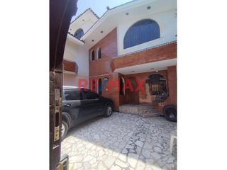 Foto 21 de Casa En Venta De Ocasión Por Mudanza - Sta Catalina, La Victoria.