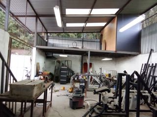 Foto 4 de RENTO GALPON-BODEGA 240M2 - IÑAQUITO ALTO- DENTRO DE URBANIZACIÓN