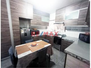 Foto 4 de Amplio Duplex En Ate A Un Paso De Parque Ceres Y Cerca A Real Plaza Puruchuco
