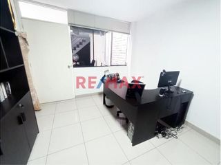 Foto 12 de Amplio Duplex En Ate A Un Paso De Parque Ceres Y Cerca A Real Plaza Puruchuco