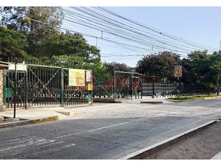 Foto 19 de Amplio Duplex En Ate A Un Paso De Parque Ceres Y Cerca A Real Plaza Puruchuco