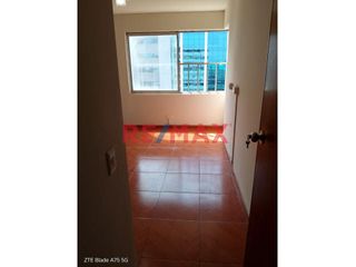 Foto 6 de ¡Departamento En Centro De Lima! Espacioso Flat De 86M² En La Cuadra 02 De La Arequipa