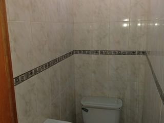 Foto 4 de VENTA DE CASA EN SAN BARTOLO CON DOS DEPARTAMENTOS INDEPENDIENTES