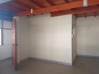 Foto 5 de VENTA DE CASA EN SAN BARTOLO CON DOS DEPARTAMENTOS INDEPENDIENTES