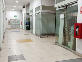 Foto 1 de VENTA LOCAL EN 2 NIVEL GAMA MODA LA VICTORIA