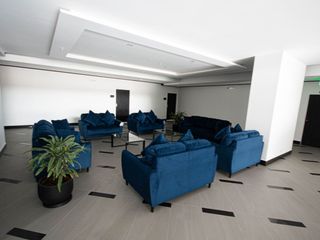 Foto 7 de Excelente Oficina - Sector Iñaquito - Edificio Nuevo