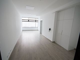 Foto 12 de Excelente Oficina - Sector Iñaquito - Edificio Nuevo