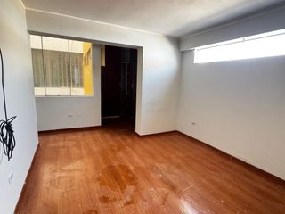 Foto 4 de vendo amplio departamento con cochera y ascensor cerca al palomar