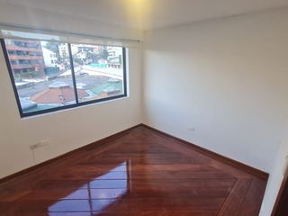 Foto 20 de Amplio y Espectacular Departamento en Alquiler sector Analuisa, 230 mts 2