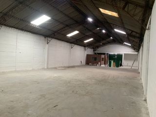 Foto 1 de Galpón comercial de arriendo norte de quito panamericana norte