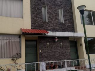 Foto 2 de HERMOSA PROPIEDAD DE VENTA EN COJUNTO RESIDENCIAL SUR DE QUITO
