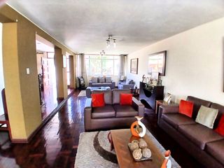 Foto 1 de 🏡 ¡TU HOGAR IDEAL EN SURCO! ESPACIOSA Y ACOGEDORA CASA EN RESIDENCIAL HIGUERETA