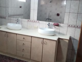 Foto 23 de Alquiler de Casa con Piscina – Urb. Neptuno - Surco